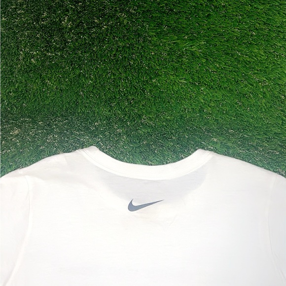 Nike XL Girls Tshirt”Don’t Change Your Dream.Change The World”-LIMITED EDITION - Picture 5 of 6